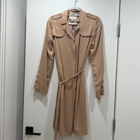 L'Agence ladies luxury long trench coat w tie & pockets - XS - Worn Once! - Picture 3 of 7